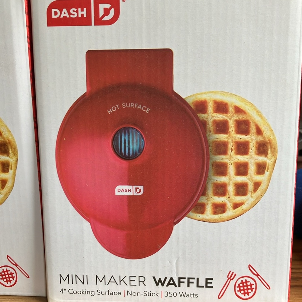 Waffle Maker - Picture 12 of 12